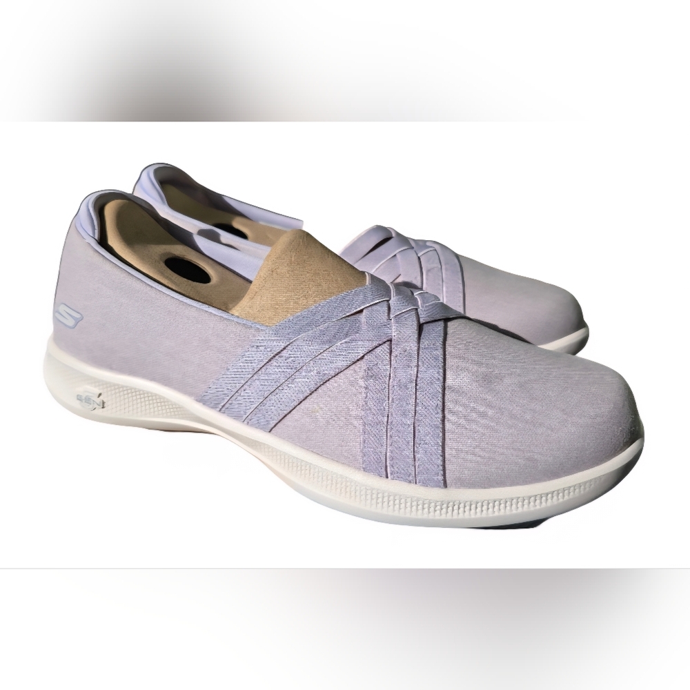 NIB Skechers Go Step Lite "Summer Love" Women's Size 8.5 slip-on flats Lavender